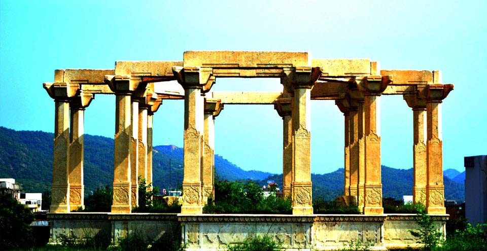 MAHARANI KI CHHATRI