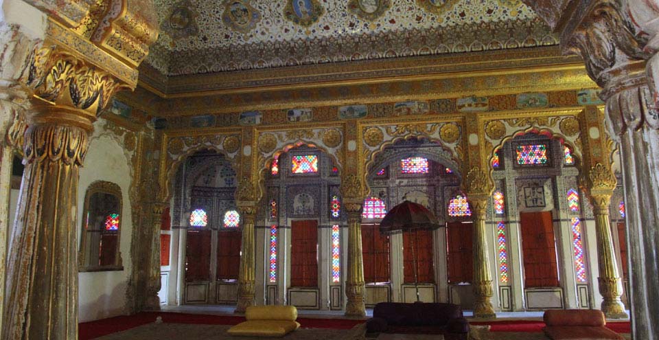 PHOOL MAHAL