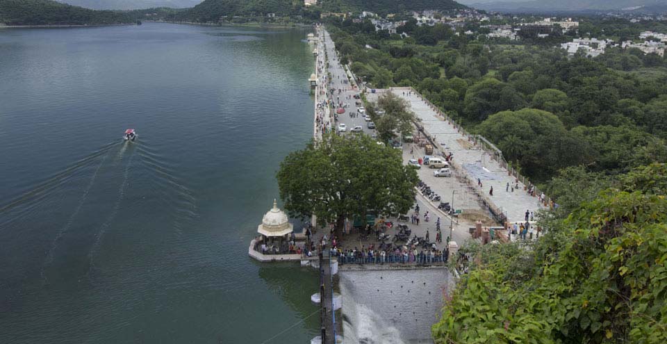 LAKE FATEHSAGAR